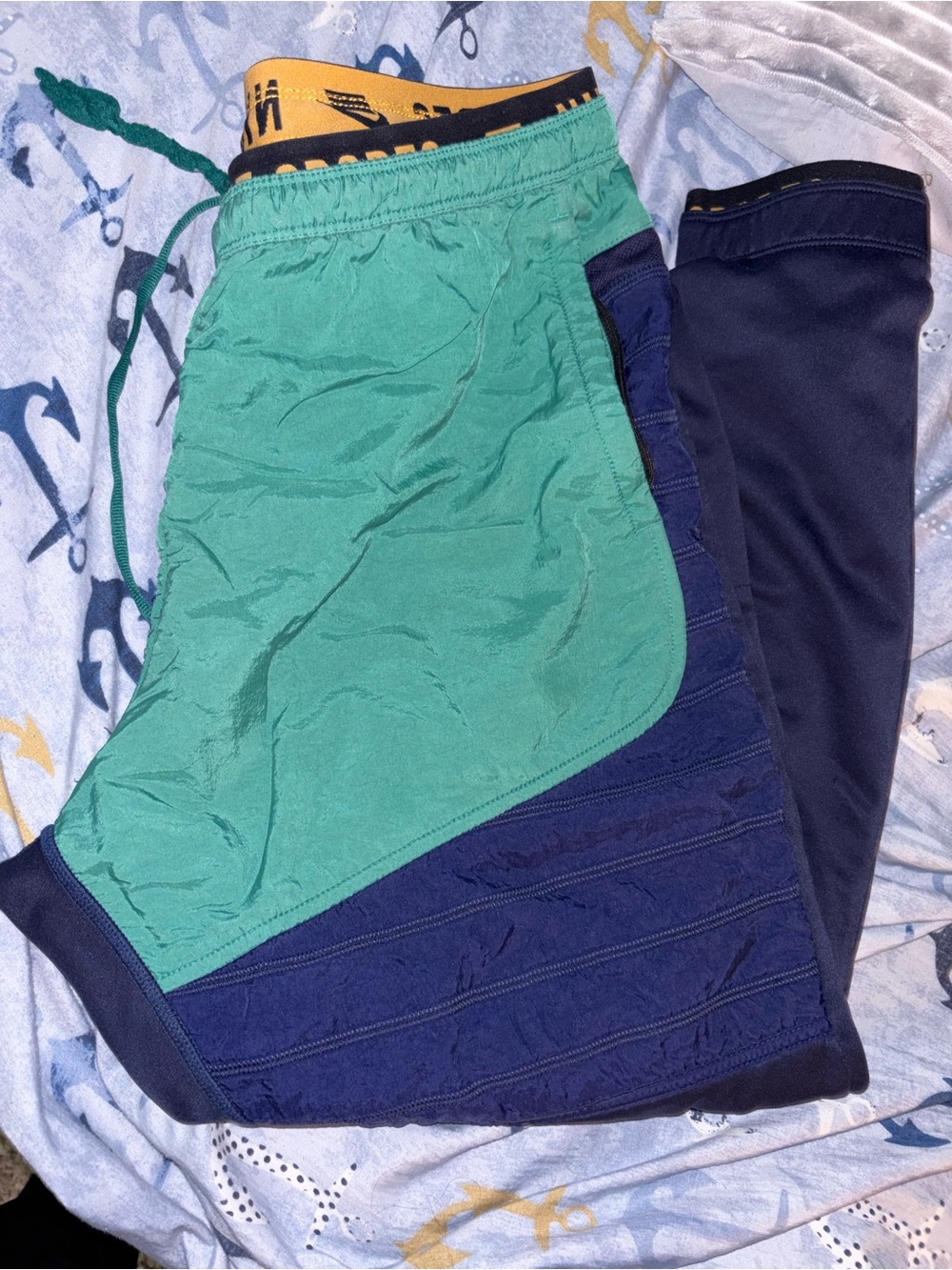 Nike Blue/Teal Colorblock Jogger Pants Men’s Drawstring, Tapered Leg, XL
